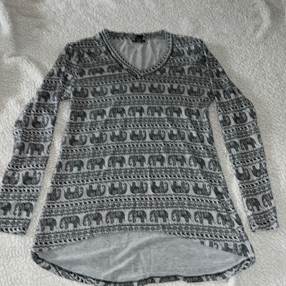 Rue 21 long sleeve elephant print shirt. Size: Large